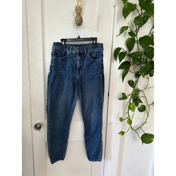 Express Women’s size 6R blue jeans - Picture 1 of 7